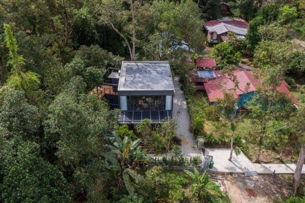 The Estate Hulu Rening - Private Retreat Cabin บาตังกาลี ภายนอก รูปภาพ